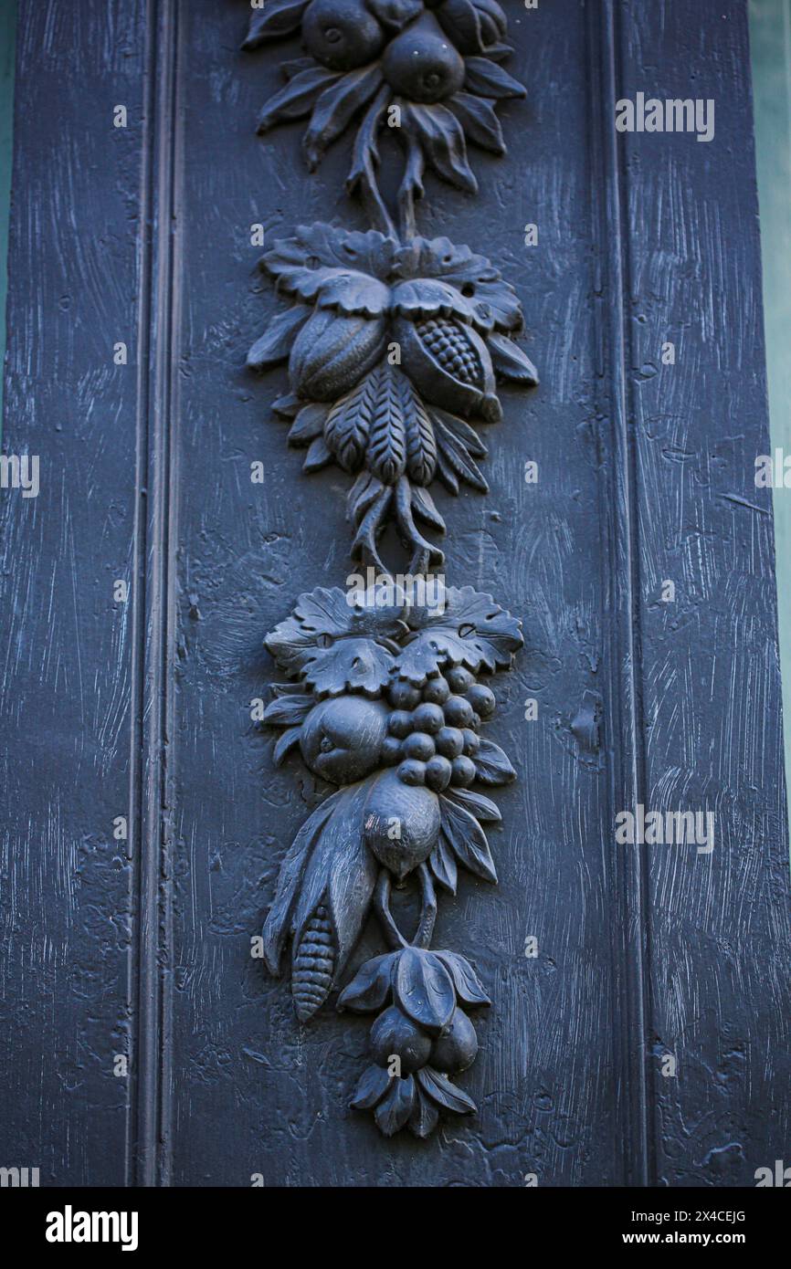 Savannah, Georgia, USA. Savannah Cotton Exchange – Dekorationen aus Gemüse und Obst aus der Kolonialzeit Stockfoto