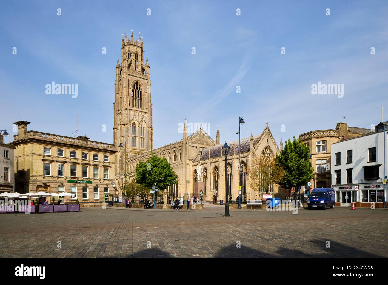 Boston ist eine Marktstadt und ein Binnenhafen im gleichnamigen Borough im County Lincolnshire, England. St. Botolph's Church ist die anglikanische Kirche Stockfoto