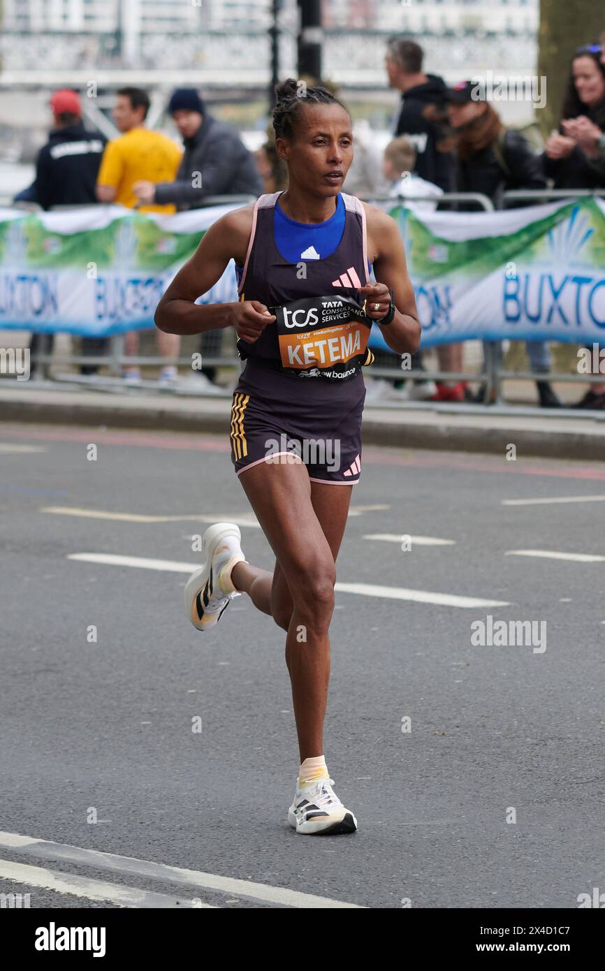 London Marathon 2024 21. April 2024 Frauen-Elite-Rennen Tigist Ketema Stockfoto