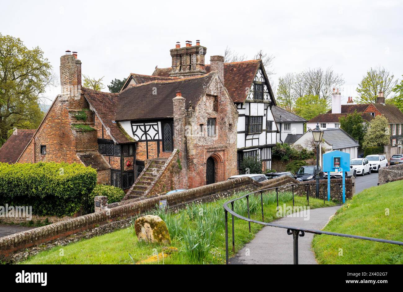 Ditchling Village Sussex UK - Wings Place, ehemals Ditchling Garden Manor, auch bekannt als Anne of Cleves House, ein Landhaus der Klasse I in Ditchling Stockfoto