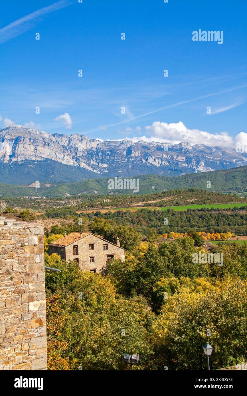 Peña Montañesa von Ainsa in der Region Aragon aus gesehen Stockfoto