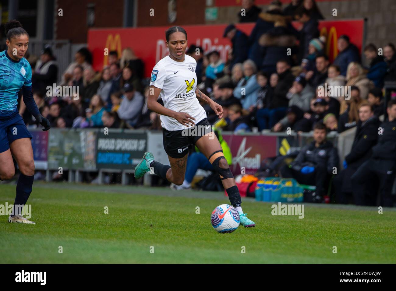 Shauna Vassell, Profi-Fußballspieler Lewes FC Women gegen London City Lionesses im Princes Park, Dartford, Kent Stockfoto