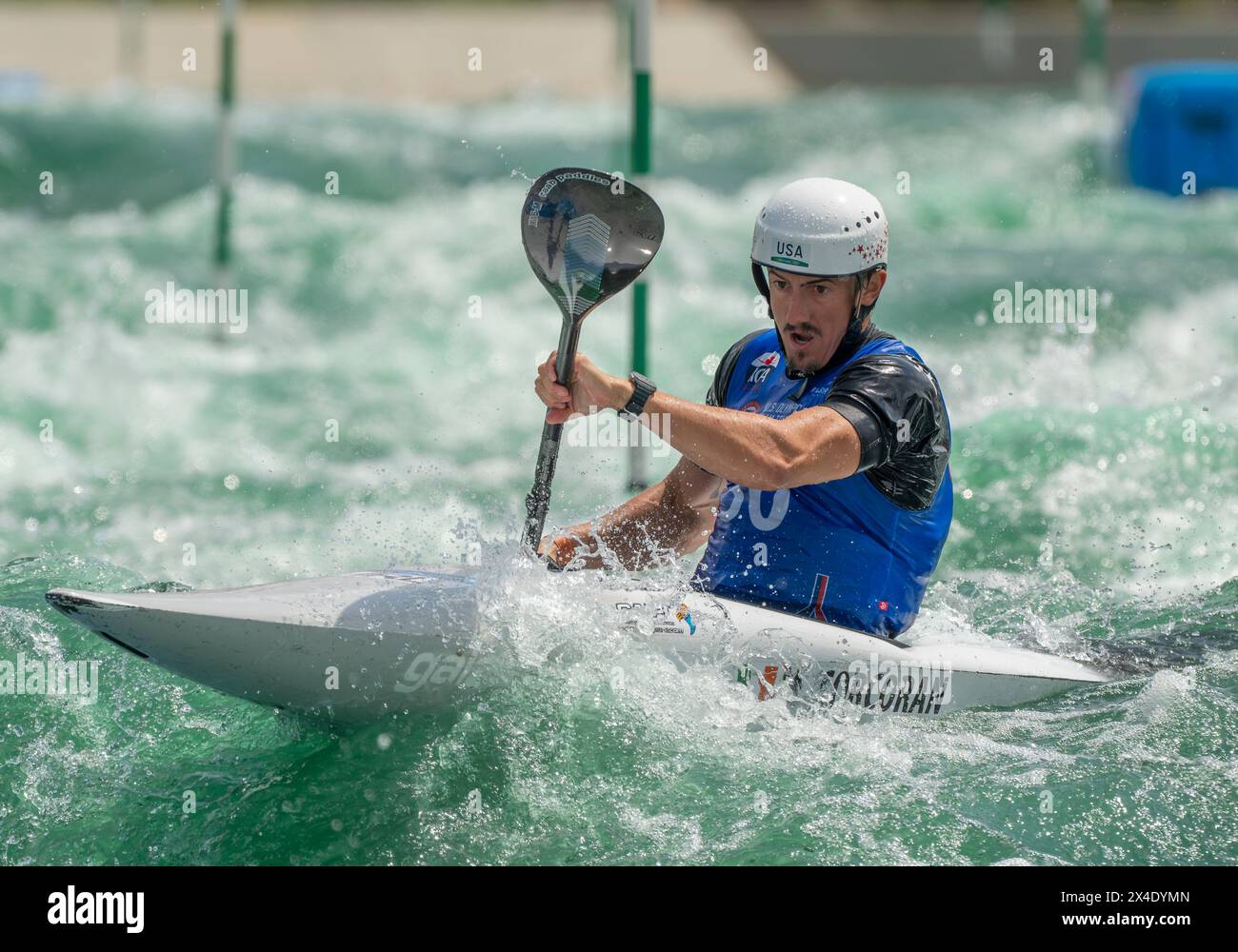 26. April 2024: Michal Smolen (30) während der US Olympic Mens Kayak Team Trials bei Riversport in Oklahoma City, OK. Stockfoto
