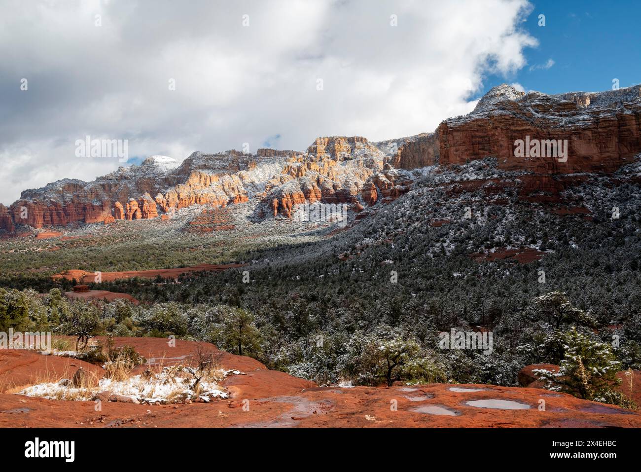 USA, Arizona, Sedona. Winterlandschaft Stockfoto