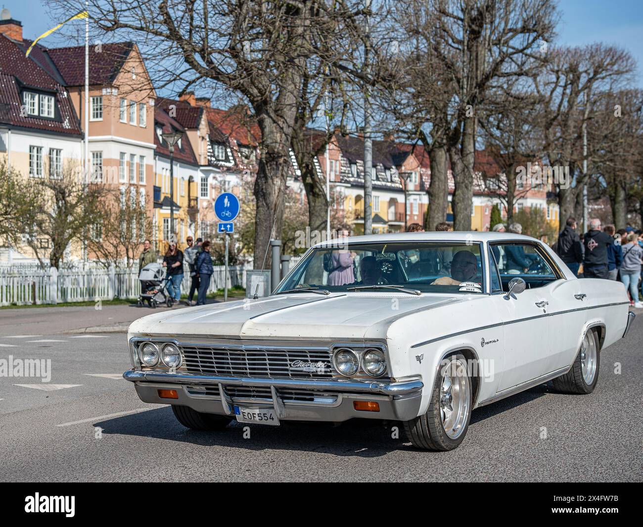 Oldtimer-Parade zum Frühjahr am 1. Mai 2024 in Norrköping, Schweden Stockfoto