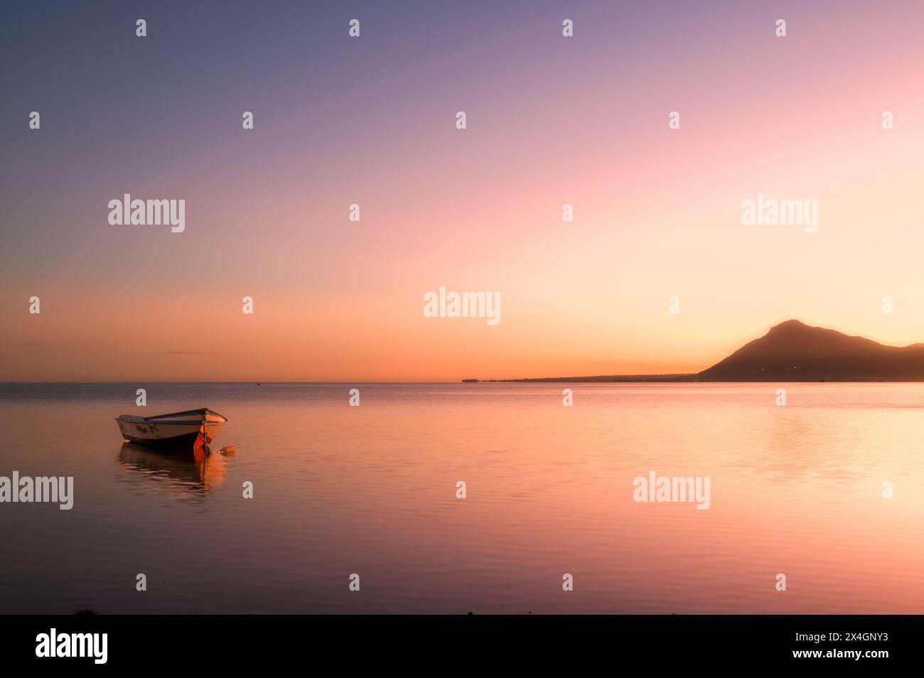Kurz vor Sonnenaufgang auf Mauritius Stockfoto