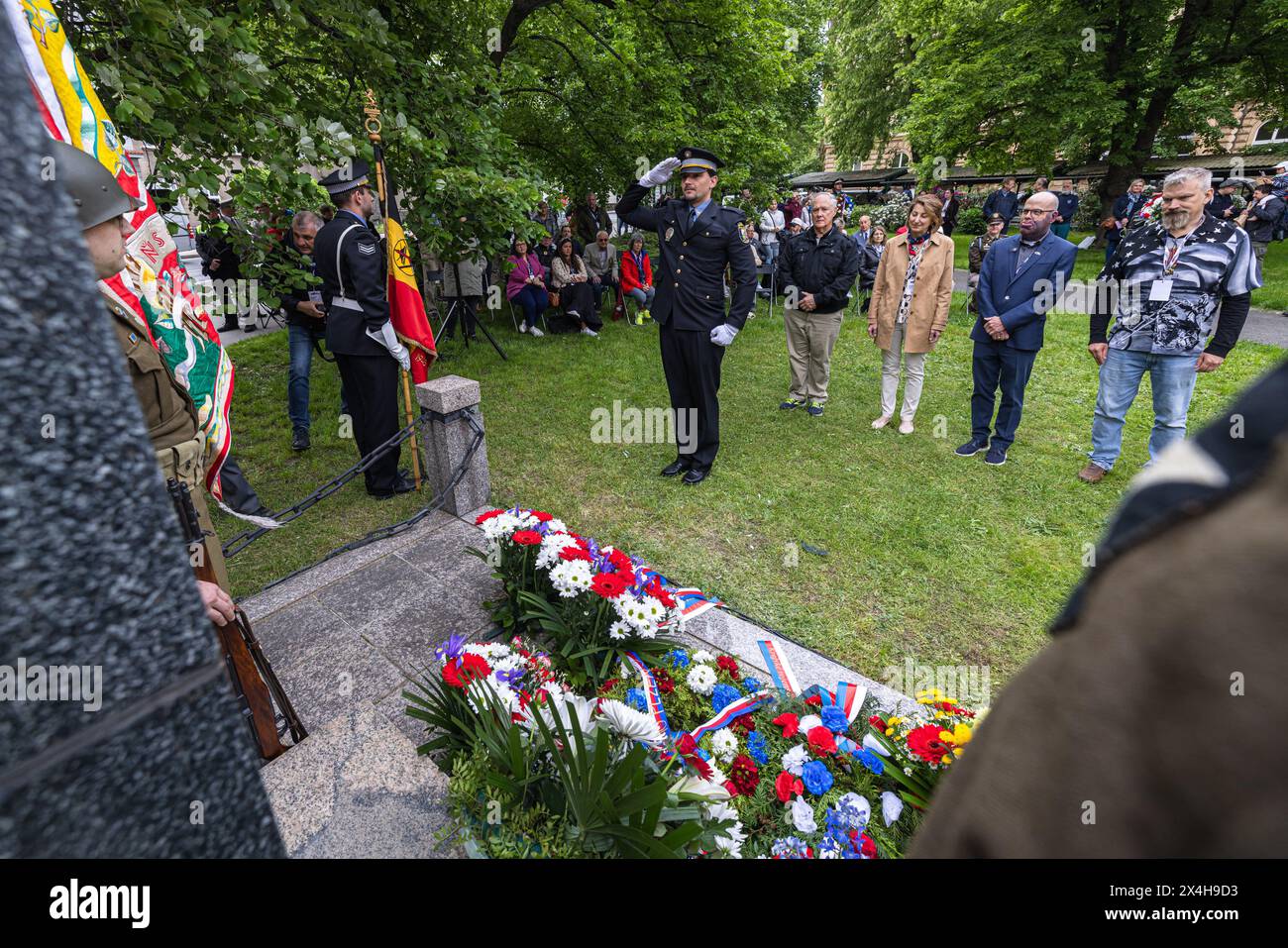 Pilsen, Tschechische Republik. Mai 2024. Gedenkakt zum 79. Jahrestag der Befreiung Pilsens durch die amerikanische Armee 1945, Pilsen, Tschechische Republik, 3. Mai 202. Die Gedenkfeier an der Gedenkstätte der 2. Infanteriedivision begann mit dem viertägigen Befreiungsfestival, einer Feier der Befreiung der Stadt und des Endes des Zweiten Weltkriegs. Credit: Miroslav Chaloupka/CTK Photo/Alamy Live News Stockfoto