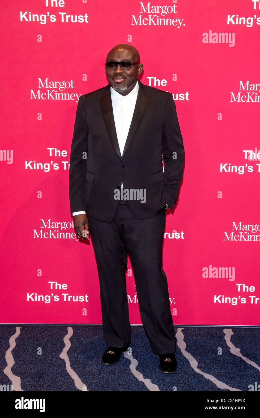 New York, Usa. Mai 2024. NEW YORK, NEW YORK – 02. MAI: Der britische Vogue-Editor Edward Enninful nimmt am 2. Mai 2024 an der King's Trust Global Gala 2024 in der Cipriani South Street Teil. (Foto: Ron Adar/SOPA Images/SIPA USA) Credit: SIPA USA/Alamy Live News Stockfoto