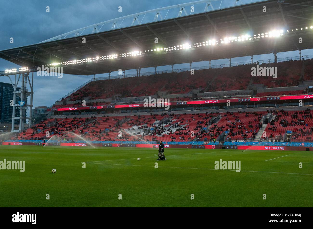Toronto, ON, Kanada - 20. April 2024: Im BMO Field während des regulären Saisonspiels zwischen Toronto FC (Kanada) und New England Revolution (USA) Stockfoto