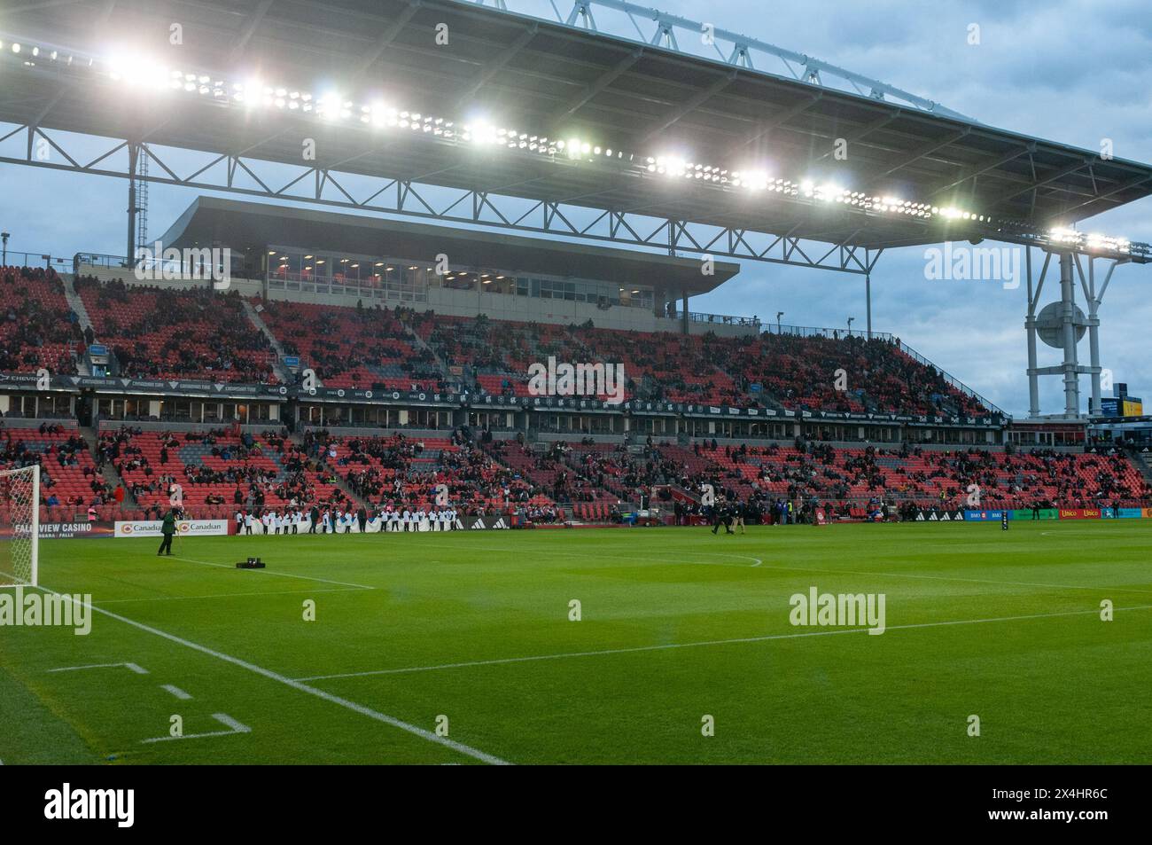 Toronto, ON, Kanada - 20. April 2024: Im BMO Field während des regulären Saisonspiels zwischen Toronto FC (Kanada) und New England Revolution (USA) Stockfoto