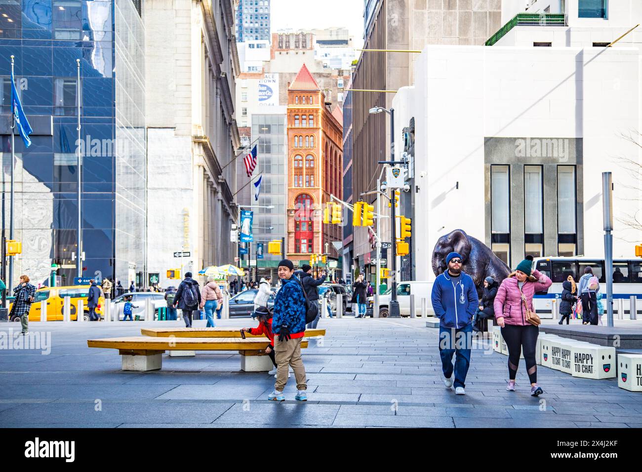 Besucher des World Trade Centre Campus, South Oculus Plaza, 9-11 Memorial, Lower Manhattan, New York City Stockfoto