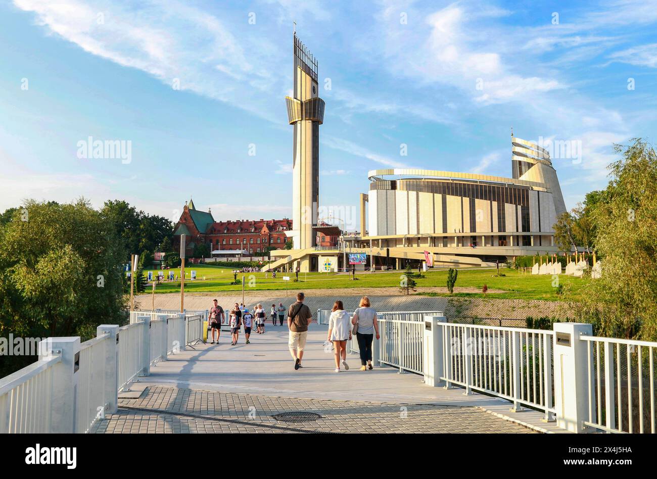 Das Heiligtum der Göttlichen Barmherzigkeit, römisch-katholische Basilika während des Weltjugendtages, einer internationalen katholischen Veranstaltung, die sich auf Glauben und Jugend in Krakau, Pola, konzentriert Stockfoto