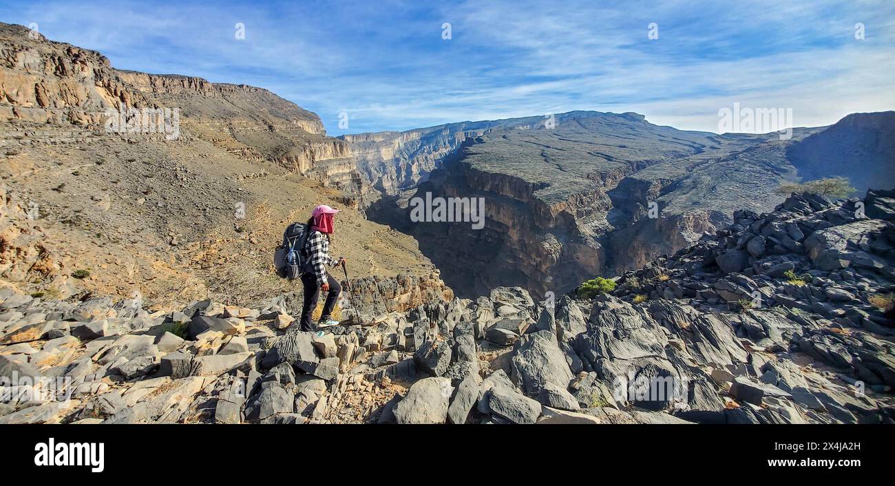 Wanderung nach Jebel Shams über Wadi Nakhr, dem Grand Canyon von Oman, Al Hamra, Oman Stockfoto