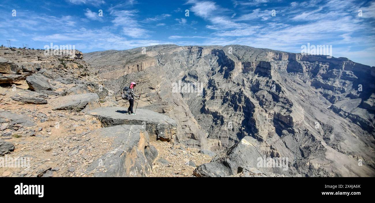 Wanderung nach Jebel Shams über Wadi Nakhr, dem Grand Canyon von Oman, Al Hamra, Oman Stockfoto