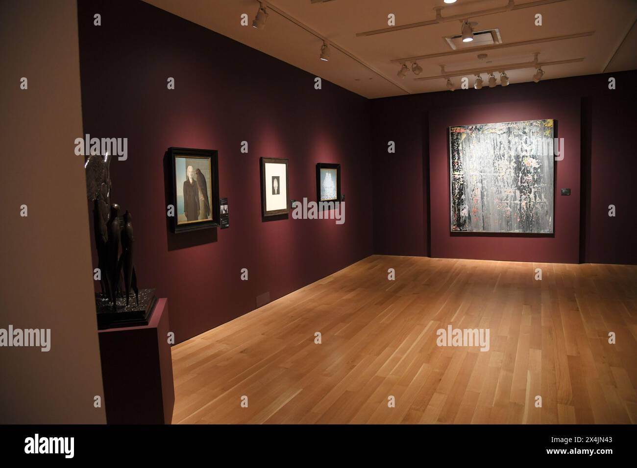 New York, USA. Mai 2024. Atmosphäre bei Christie's Spring 20/21 Marquee Week Press Preview am 3. Mai 2024 in New York, NY. (Foto: Efren Landaos/SIPA USA) Credit: SIPA USA/Alamy Live News Stockfoto