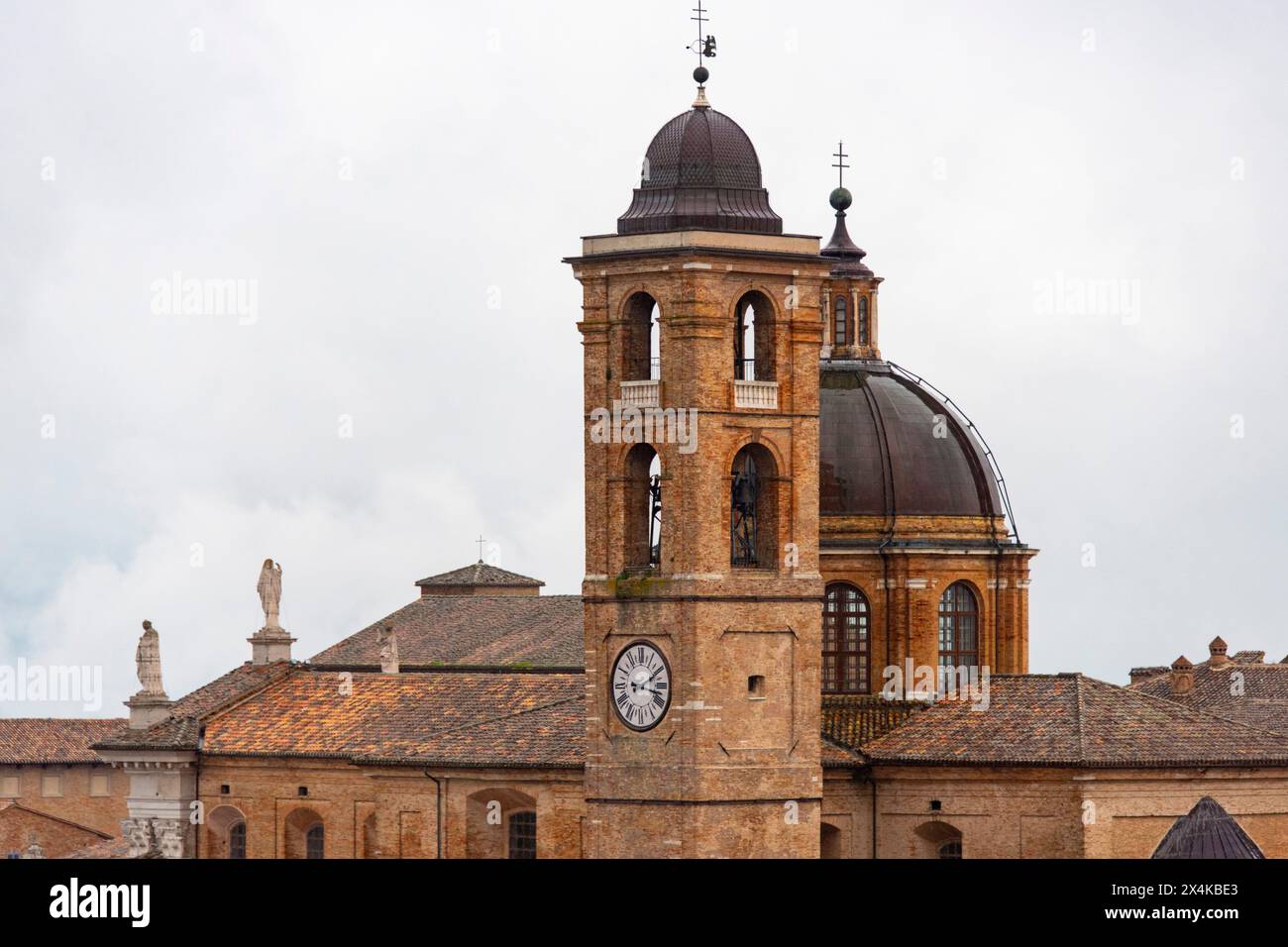 Kathedrale Santa Maria Assunta - Urbino - Italien Stockfoto