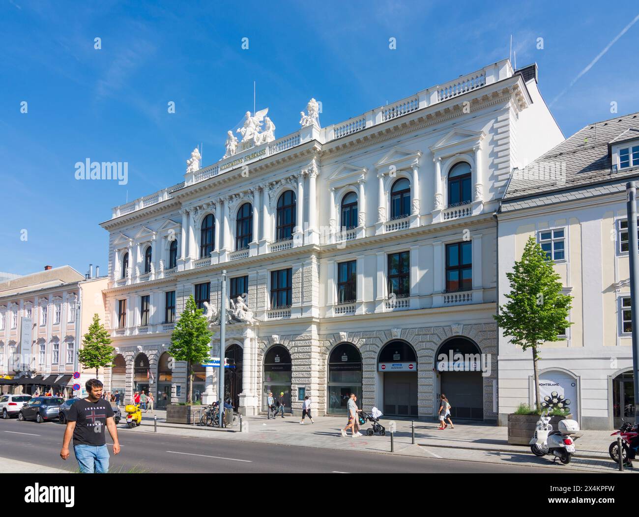 Linz: Sparkasse in Donau, Oberösterreich, Oberösterreich, Österreich Stockfoto