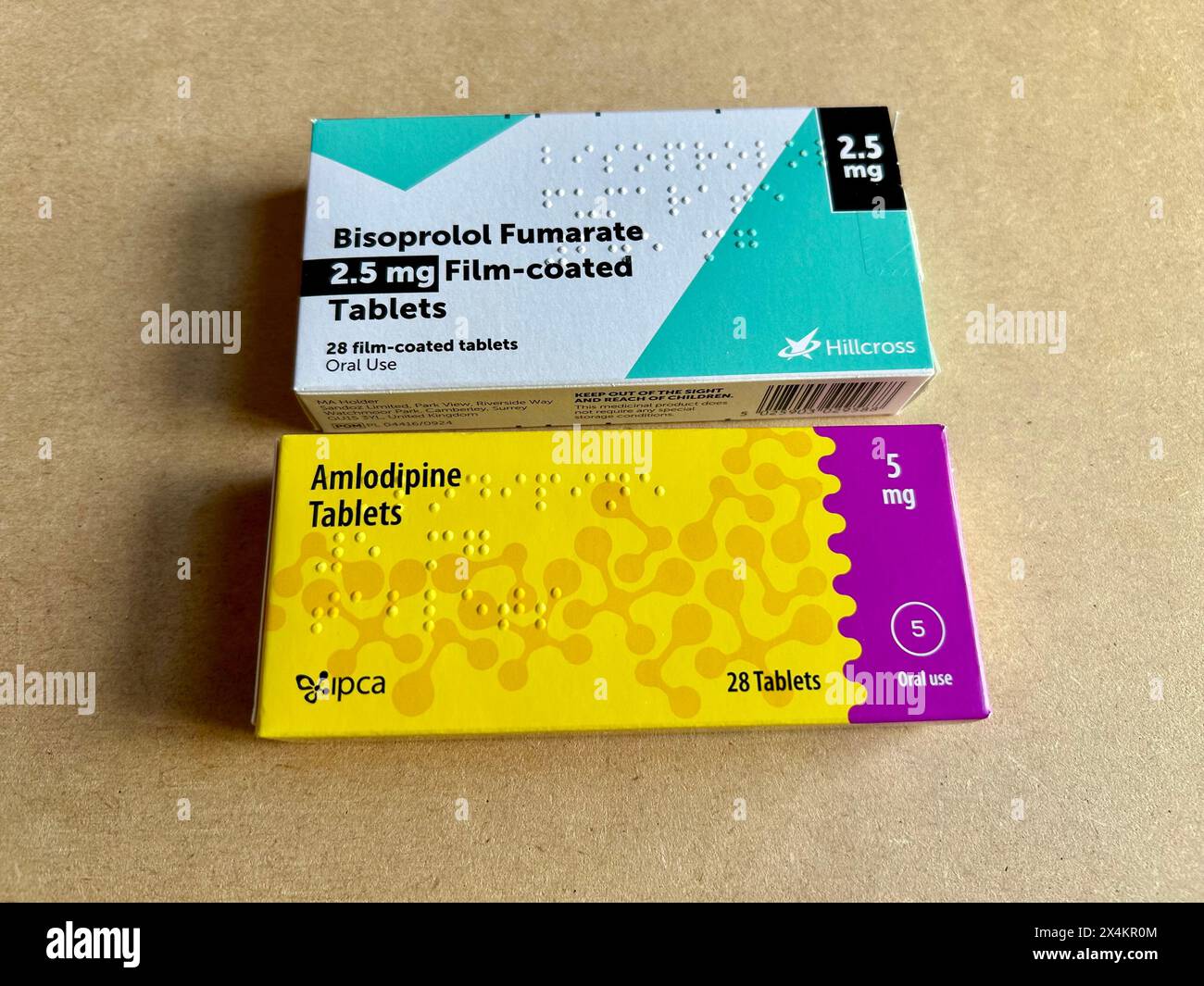 Bisoprololfumarat und Amlodipin Tabletten zur Behandlung von Hypertonie (Bluthochdruck) Stockfoto