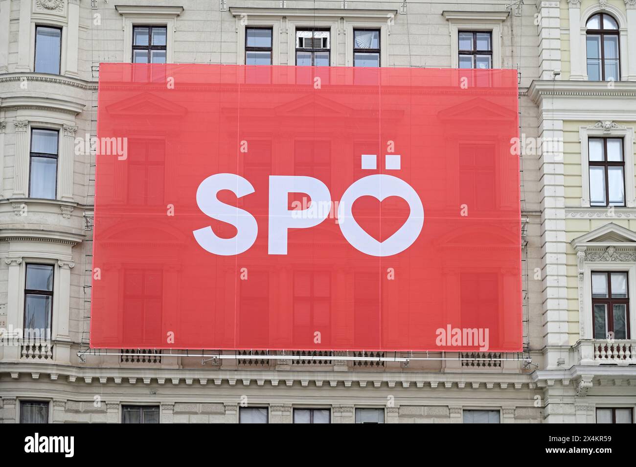 Wien, Österreich. Mai 2024. Mai-marsch der SPÖ Wien auf dem Rathausplatz in Wien Stockfoto