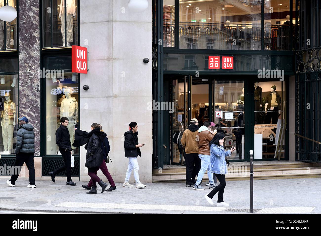 UNIQLO Einzelhandelsgeschäft für Kleidung - Paris - Frankreich Stockfoto