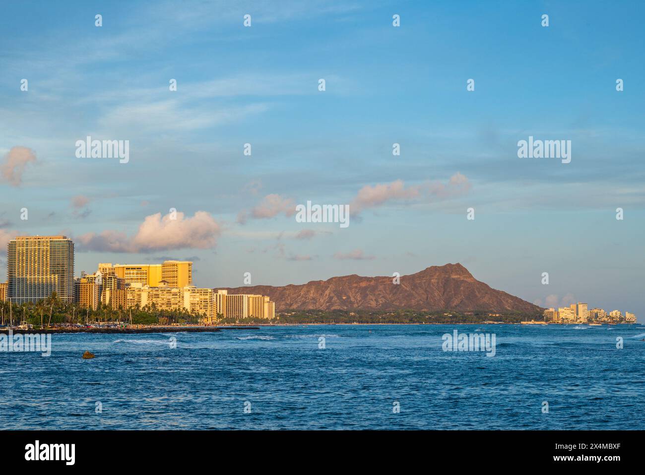 honolulu City und Diamond Head Mountain auf oahu Island, hawaii, usa Stockfoto