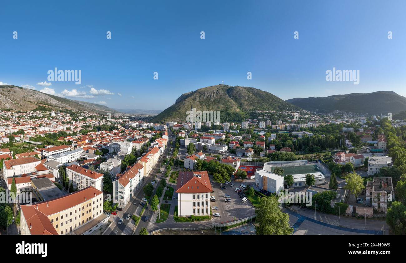 Franziskanerkloster und Kirche St. Peter und Paul in der Stadt Mostar, Bosnien und Herzegowina. Stockfoto