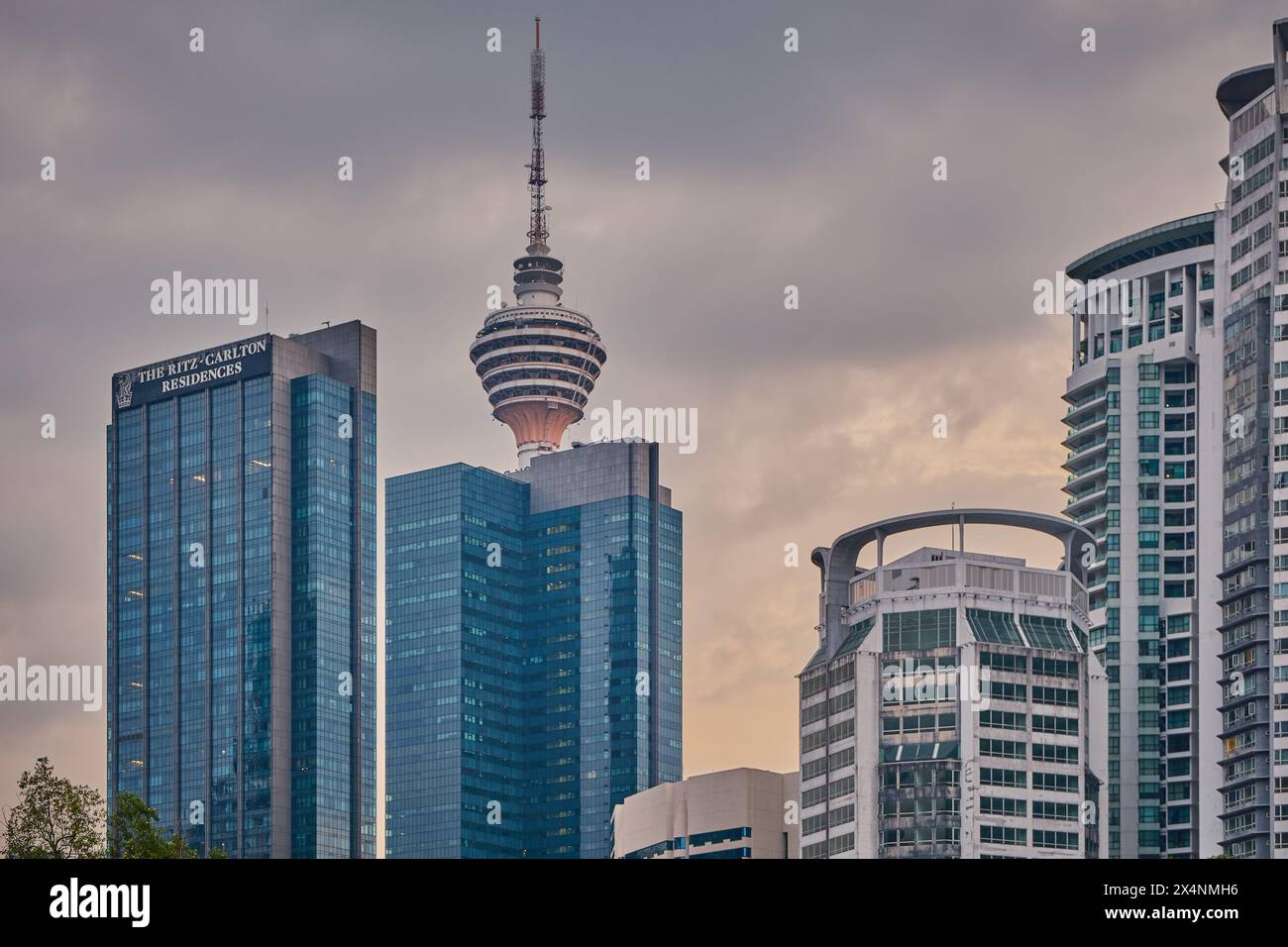 Kuala Lumpur , Malaysia Skyline von der Saloma Link Brücke über den Klang Fluss . Stockfoto