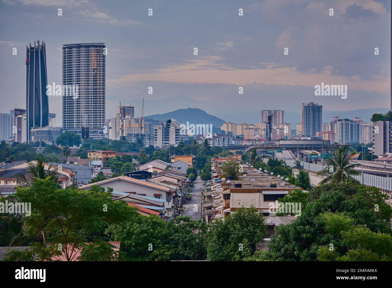 Kuala Lumpur , Malaysia Skyline von der Saloma Link Brücke über den Klang Fluss . Stockfoto