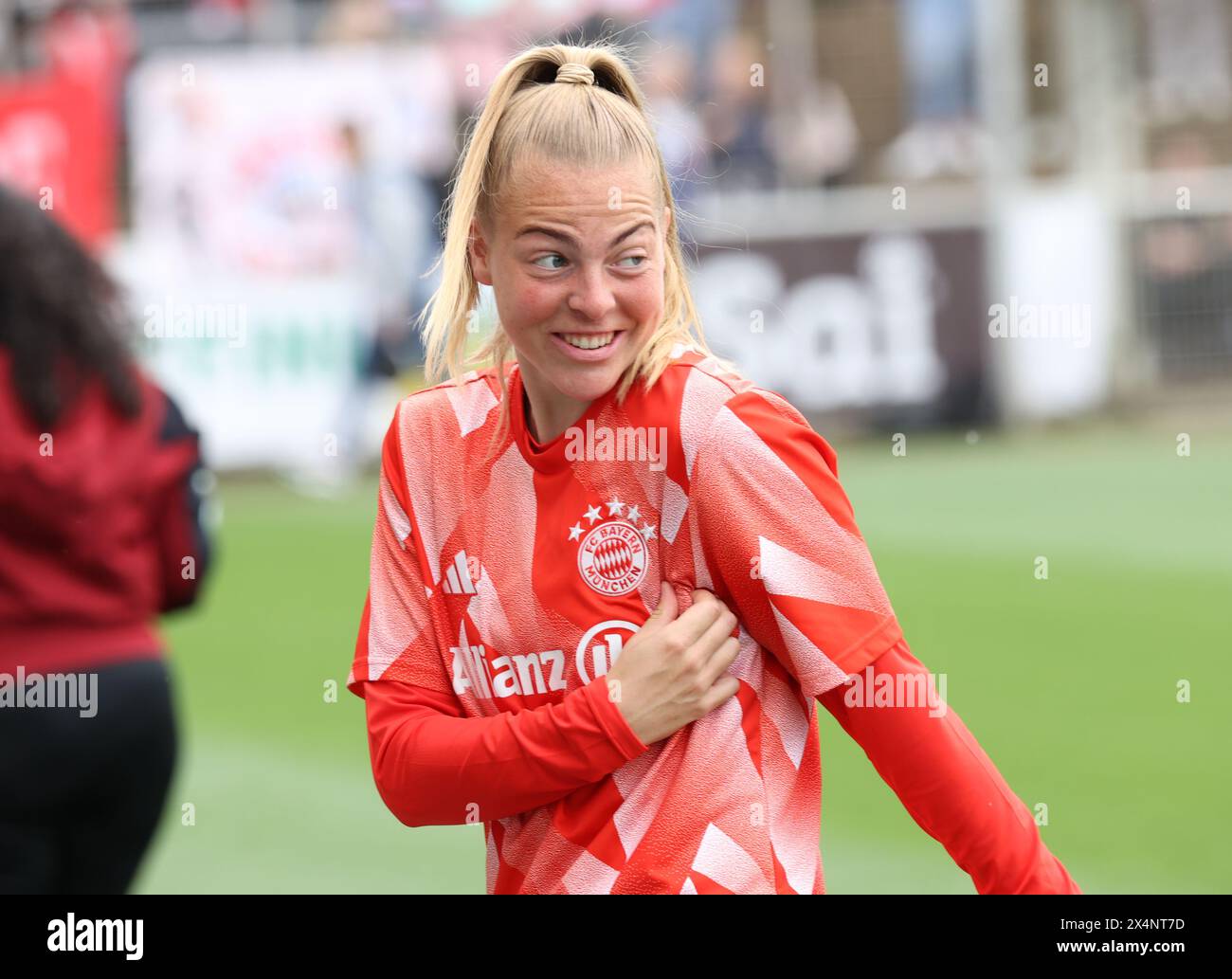 Jill Baijings (München), Leverkusen, Deutschland. Mai 2024. Frauen-Bundesliga, 18. Spieltag, Bayer 04 Leverkusen - FC Bayern München. Quelle: Jürgen Schwarz/Alamy Live News Stockfoto