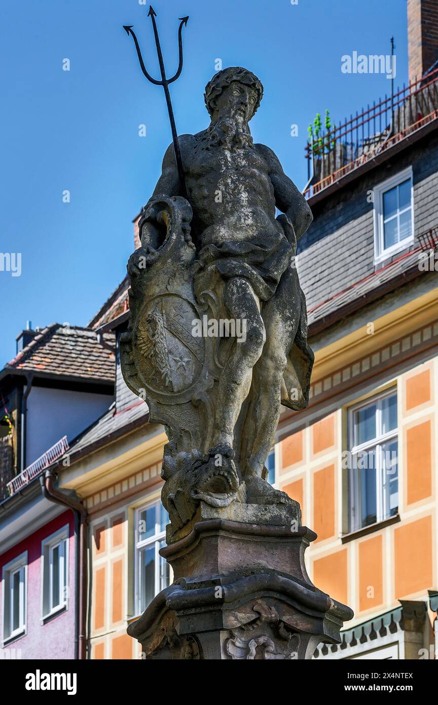 Neptunfigur am Neptunbrunnen, Kaufbeuern, Allgäu, Schwaben, Bayern, Deutschland, Europa Stockfoto