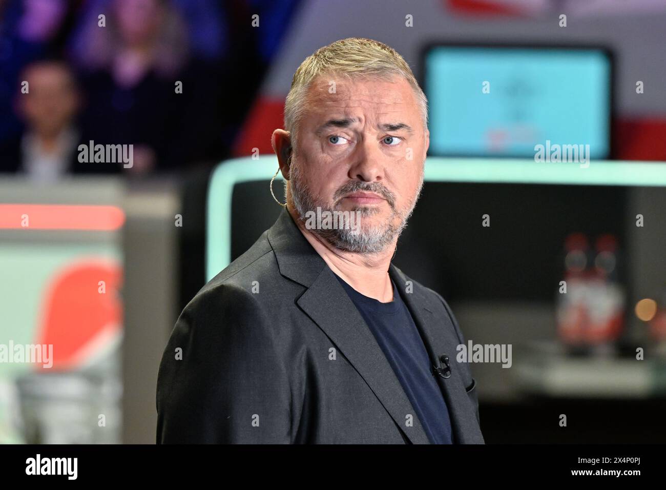 Sheffield, Großbritannien. Mai 2024. Der siebenmalige Weltmeister Stephen Hendry spricht mit der BBC vor der Cazoo World Championships 2024 im Crucible Theatre, Sheffield, Großbritannien, 4. Mai 2024 (Foto: Cody Froggatt/News Images) in Sheffield, Großbritannien am 4. Mai 2024. (Foto: Cody Froggatt/News Images/SIPA USA) Credit: SIPA USA/Alamy Live News Stockfoto