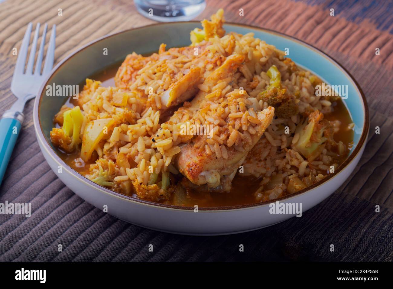 Fischcurry mit weißem Reis. Stockfoto