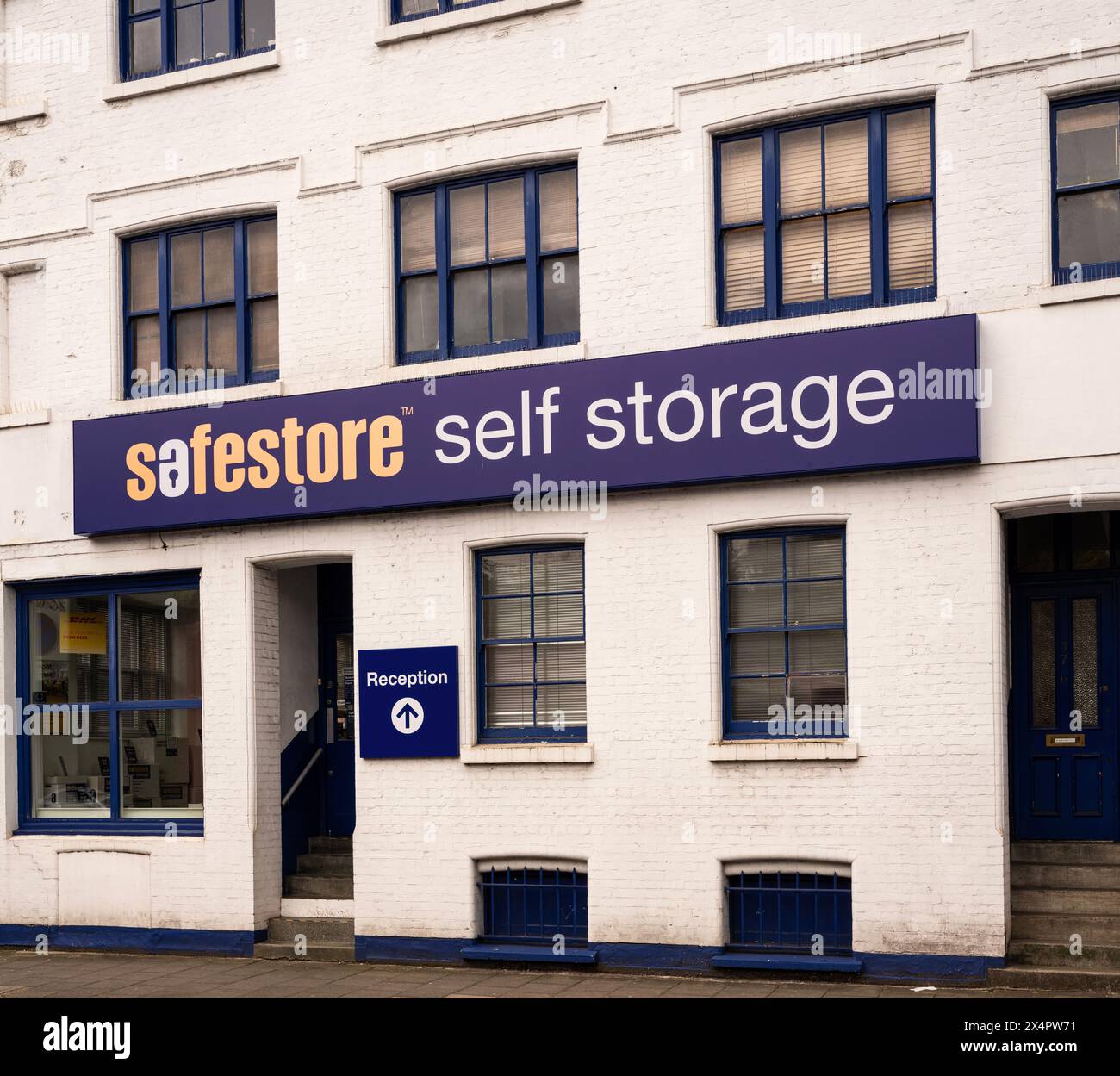 Ein Safestore-Selbstlagerungsgeschäft in Parsons Green, London Stockfoto