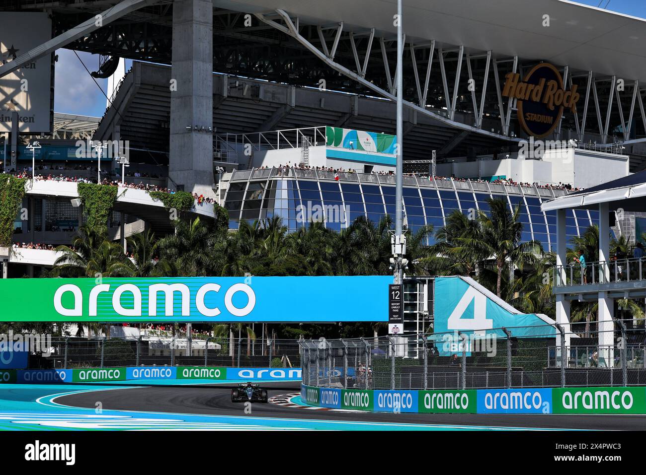 Miami, USA. Mai 2024. George Russell (GBR) Mercedes AMG F1 W15. Formel-1-Weltmeisterschaft, Rd 6, Miami Grand Prix, Samstag, 4. Mai 2024. Miami International Autodrome, Miami, Florida, USA. Quelle: James Moy/Alamy Live News Stockfoto