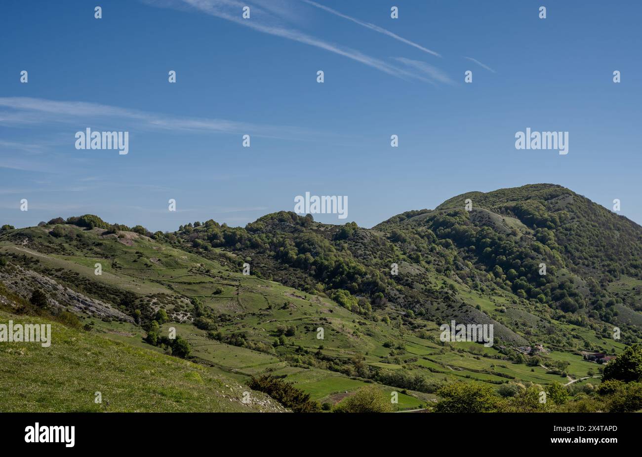 Molise ist eine italienische Bergregion mit einem Küstenabschnitt mit Blick auf die Adria. Es umfasst einen Teil des Abruzzen-Nationalparks in Der A. Stockfoto