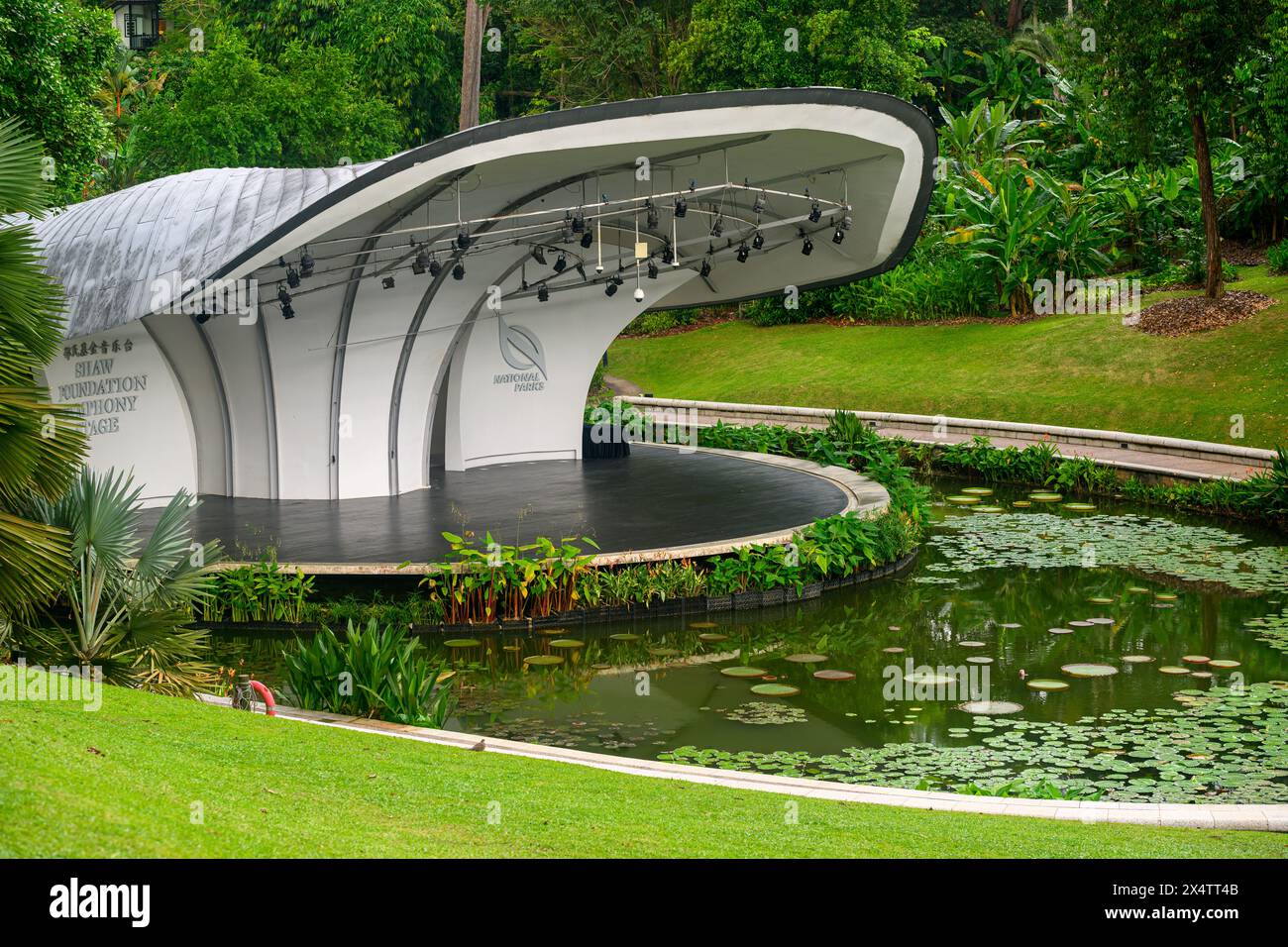 Die Symphoniebühne am Symphoy Lake im Botanischen Garten von Singapur Stockfoto