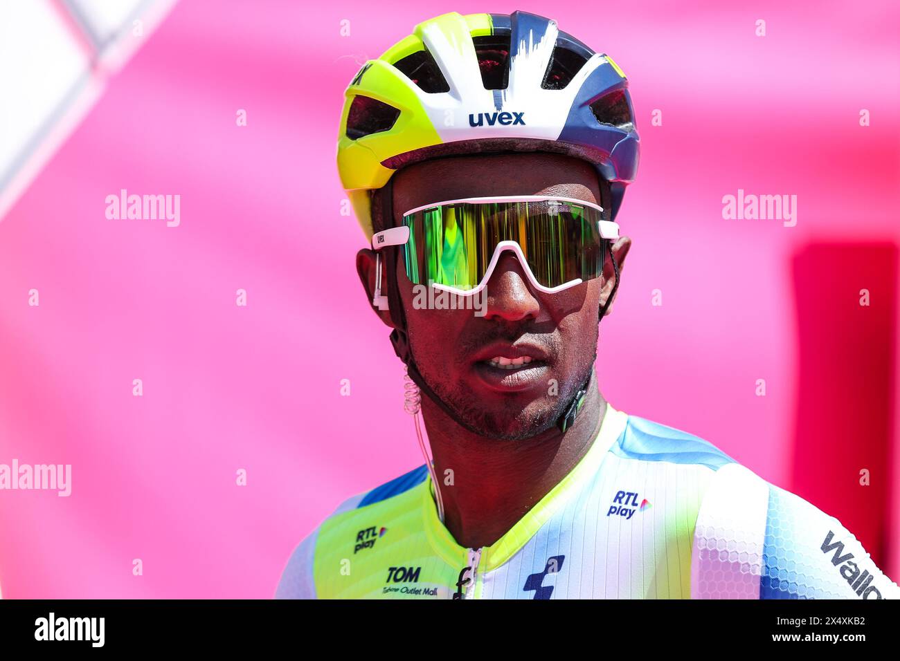 Turin, Italien. Mai 2024. Biniam Girmay von Eritrea und Team Intermarche? Wanty vor dem 107