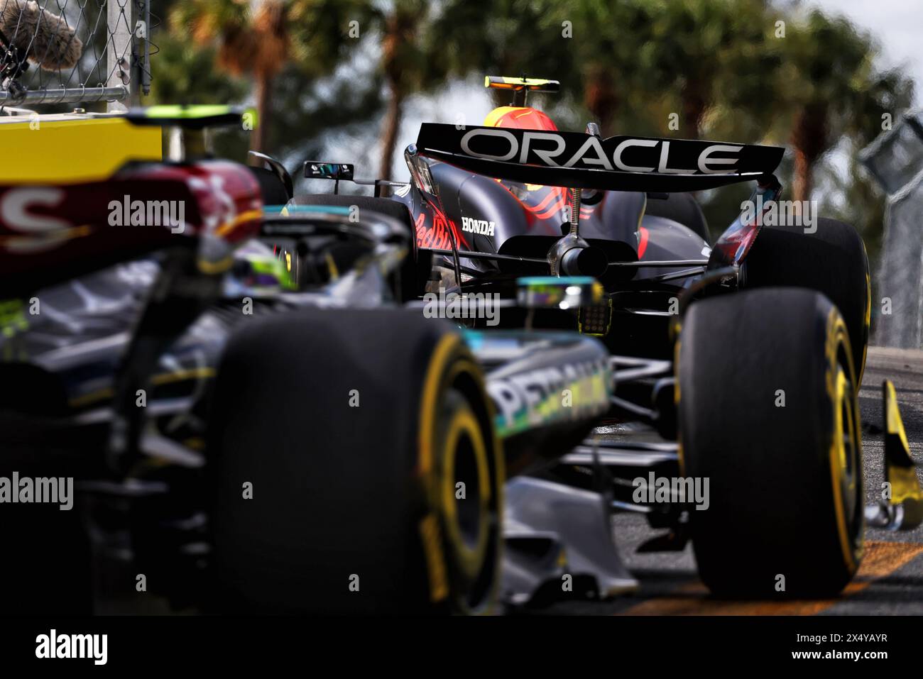 Miami, USA. Mai 2024. Sergio Perez (MEX) Red Bull Racing RB20. Formel-1-Weltmeisterschaft, Rd 6, Miami Grand Prix, Sonntag, 5. Mai 2024. Miami International Autodrome, Miami, Florida, USA. Quelle: James Moy/Alamy Live News Stockfoto