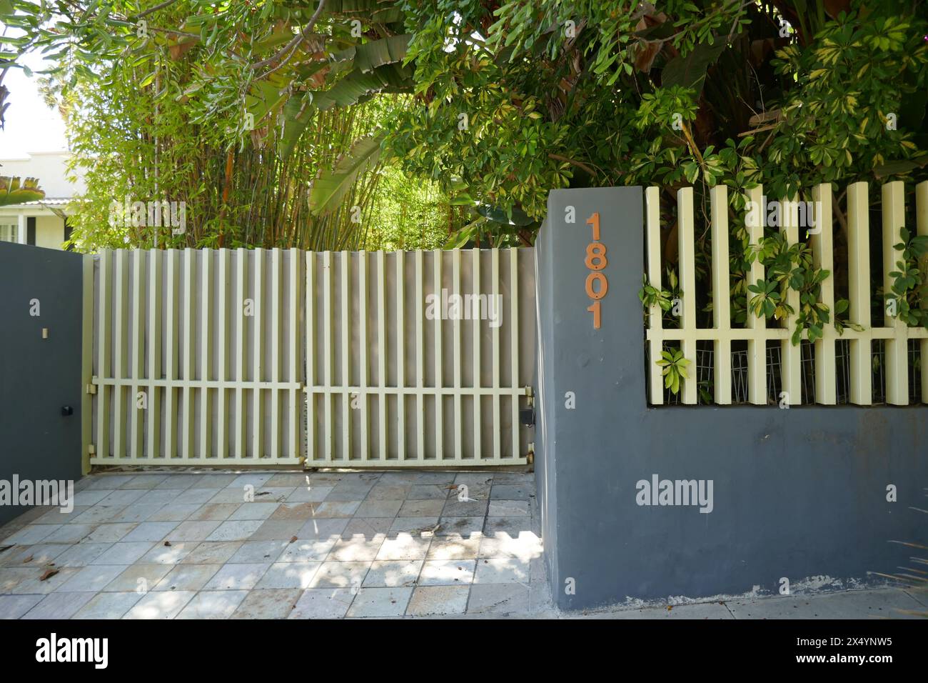 5. Mai 2024 Schauspieler William Muller ehemaliges Haus in der 1801 N. Stanley Avenue am 5. Mai 2024 in Los Angeles, Kalifornien, USA. Foto: Barry King/Alamy Stock Photo Stockfoto