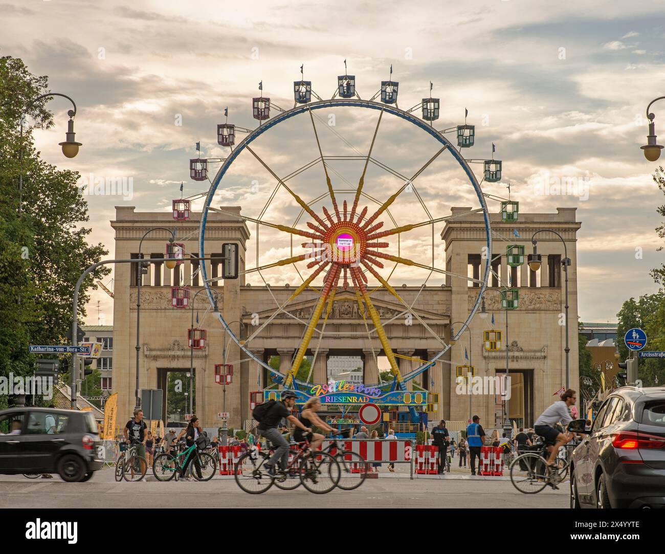 Spielzeug, Richters Landhaus-Set, für Kinder, bauen mit Stücken ein Haus, EXTRA-RIGHTS-CLEARANCE-INFO-NOT-AVAILABLE Stockfoto