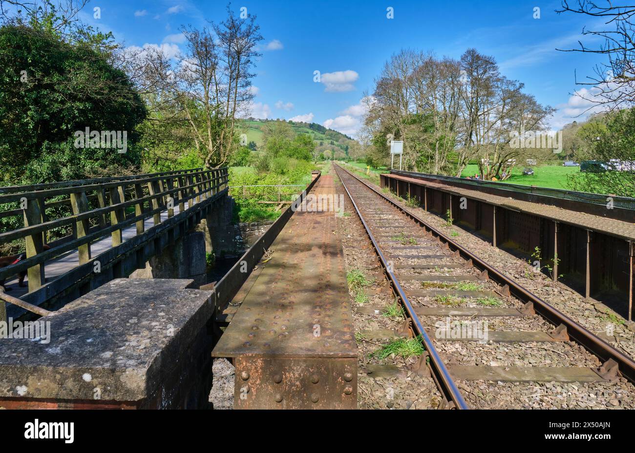 Heart of Wales verläuft über den Fluss Teme in der Nähe von Knighton, Powys, Wales Stockfoto