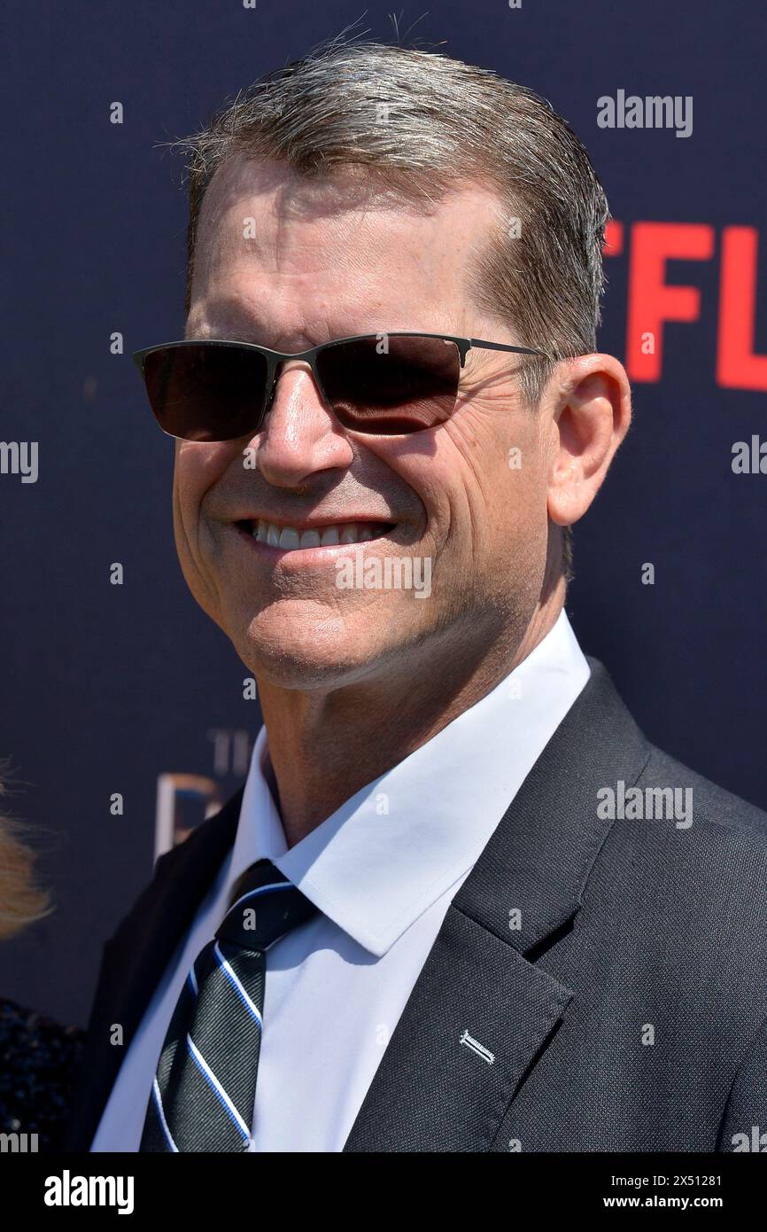 Jim Harbaugh bei der Netflix-Show „The Greatest Roast of All Time: Tom Brady“ im Kia Forum. Inglewood, 05.05.2024 Stockfoto