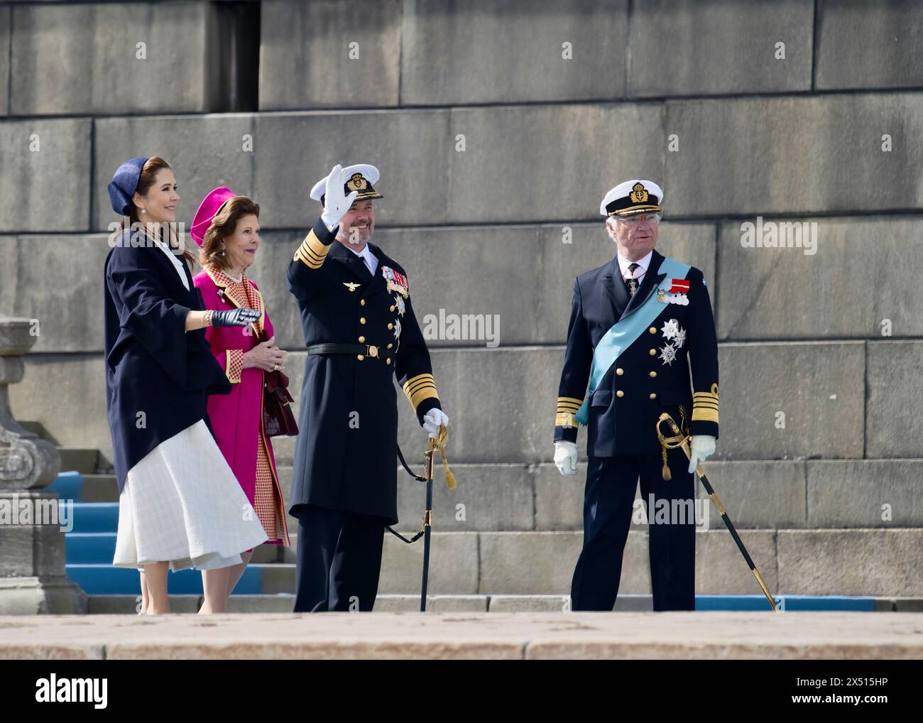 STOCKHOLM, SCHWEDEN - 6. MAI 2024: König Friedrich X. und Königin Maria von Dänemark kommen zum ersten Staatsbesuch als König und Königin in Stockholm an. Stockfoto
