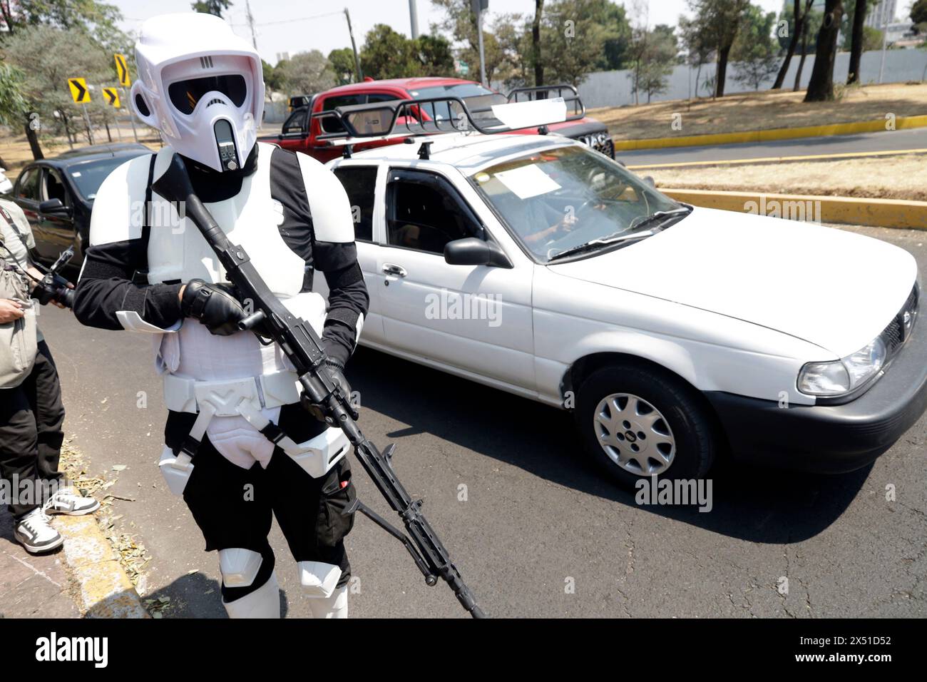 Nicht exklusiv: Eine Person, die sich als einer der Star Wars Charaktere auszeichnet, nimmt an der CDMX-Konferenz des Reto fest Teil, um den World Star Wars Day im zu feiern Stockfoto