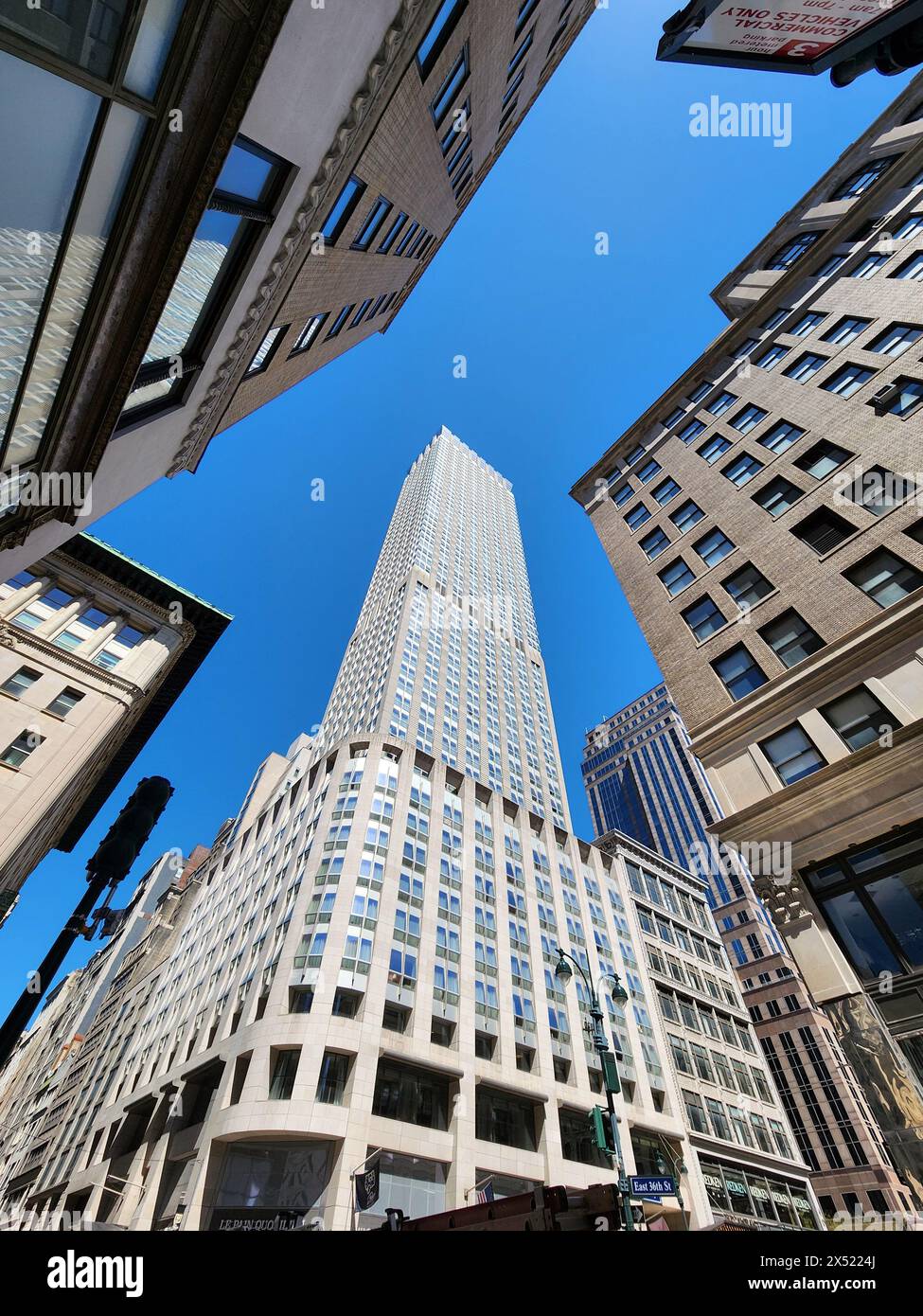 The Langham Hotel, 401 Fifth Avenue, New York, NY, USA Fifth Avenue und West 26th Street, New York Stockfoto