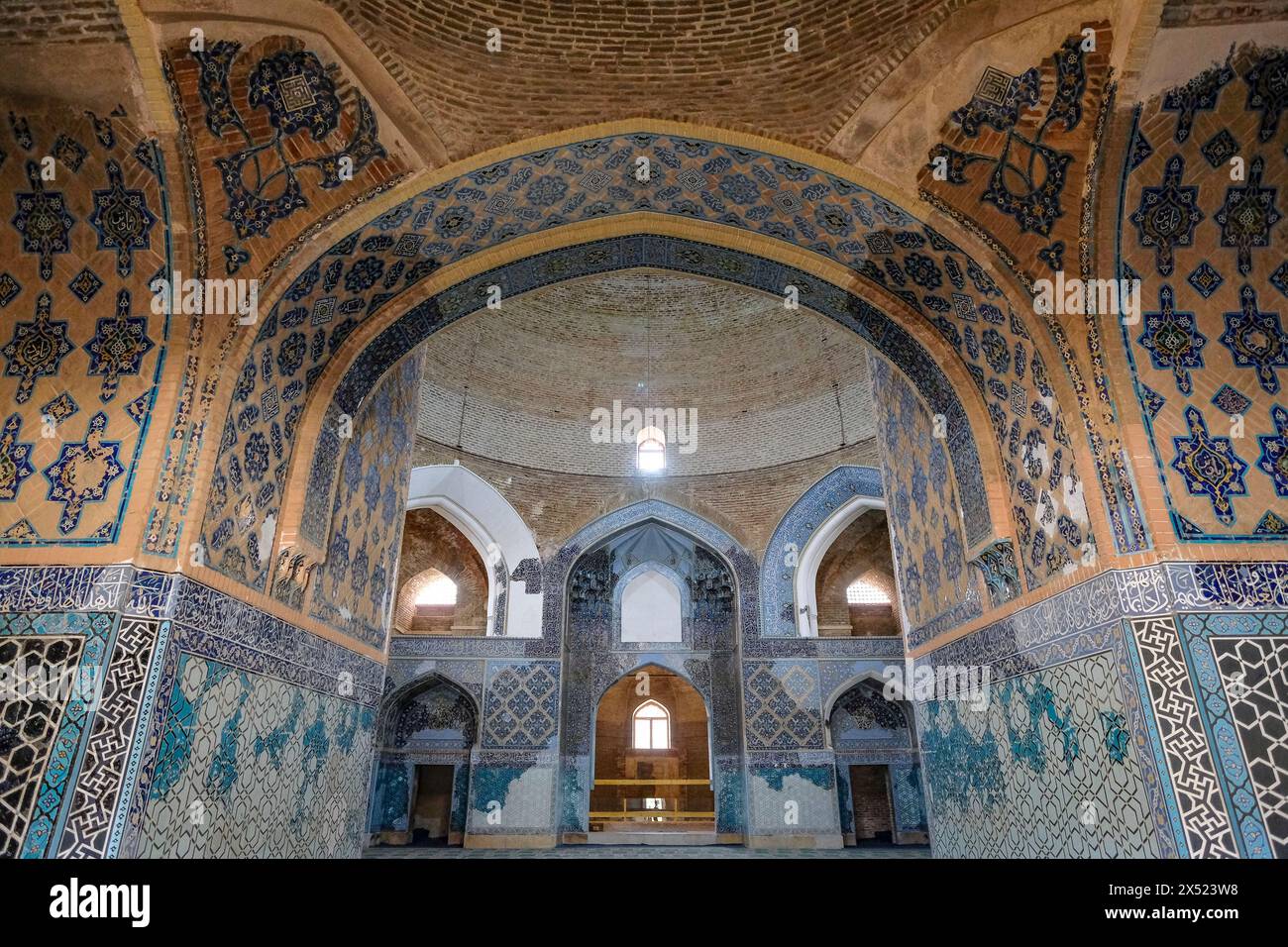 Tabriz, Iran - 23. April 2024: Die Blaue Moschee ist eine historische Moschee in der Provinz Ostaserbaidschan. Stockfoto