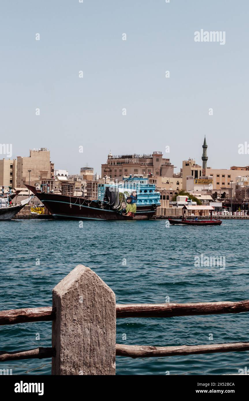 Alte Fischerboote in Dubai Stockfoto