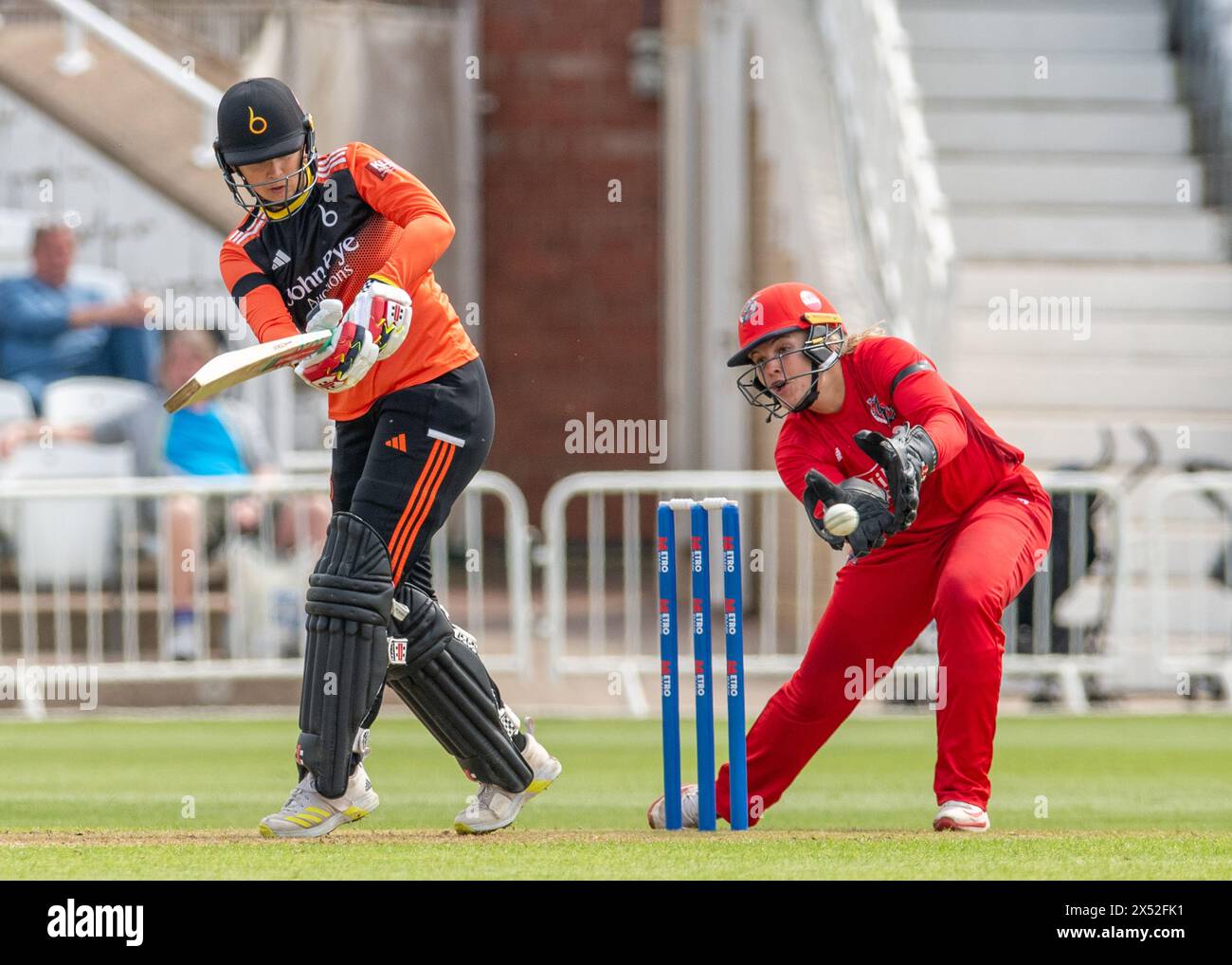 Nottingham, Vereinigtes Königreich, Trent Bridge Cricket Ground. Mai 2024. T20 der Blaze V Donner. Von links nach rechts: Sophie Munro (die Blaze) schlägt. Quelle: Mark Dunn/Alamy Live News Stockfoto