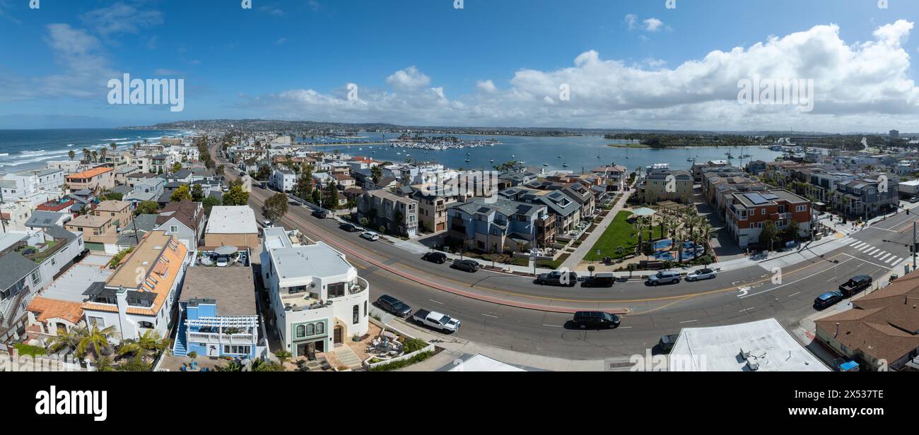 Luftaufnahme von Mission Beach in San Diego Kalifornien mit Sandstrand und Ferienwohnungen Häuser Stockfoto