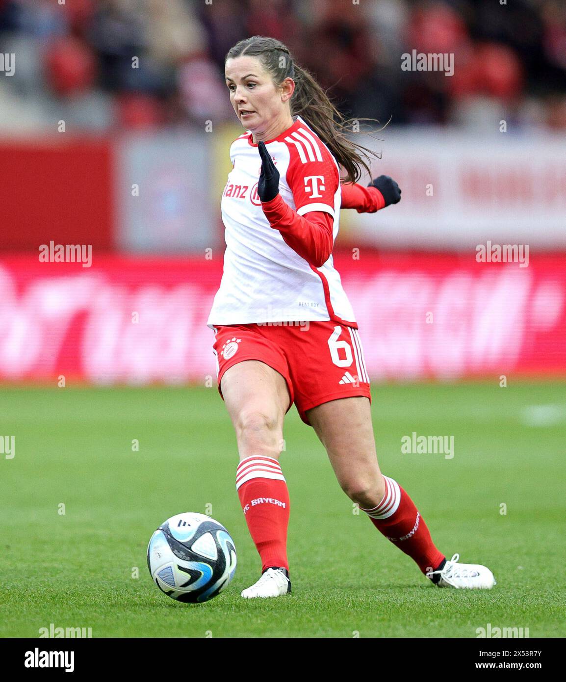 München, Deutschland. April 2024. firo : 22.04.2024, Fußball, 1. Liga, 1.Frauen-Bundesliga, Saison 2023/2024, 19.Spieltag, FC Bayern München - SV Werder Bremen, Tuva Hansen, FC Bayern München, FCB, Frauen, Einzelaktion, Credit: dpa/Alamy Live News Stockfoto